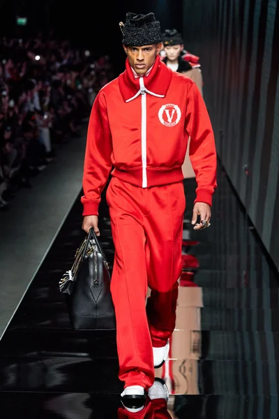 Look 26